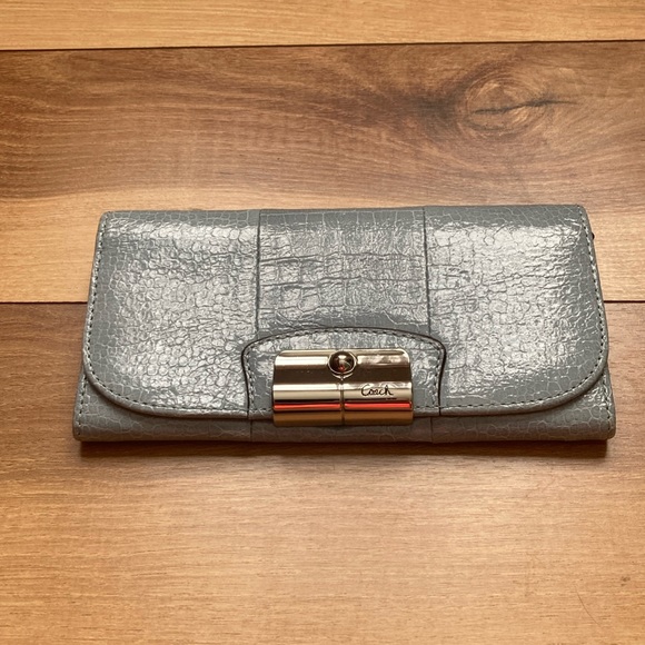 Coach KRI Crocodile Slim Envelope Wallet. - Picture 1 of 8